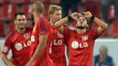 Bersama AC Milan, Hakan Calhanoglu, bakal menerima gaji sebesar 2,5 juta euro (Rp 38,1 miliar) per musim. (EPA/Federico Gambarini)