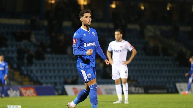 Penyerang Gillingham, Lewis Walker