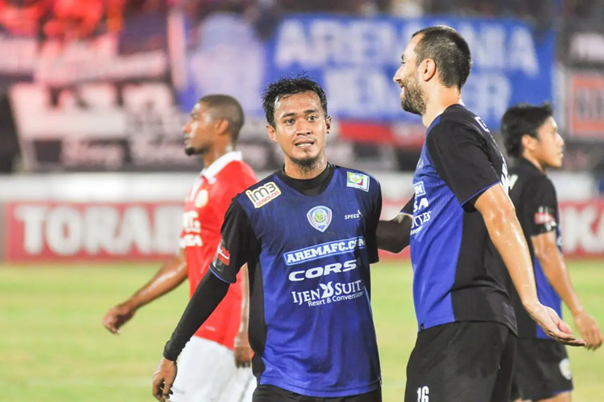 Arema Cronus vs Persija Jakarta