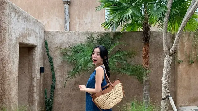 Jung Jiwoo Kakak J-Hope BTS saat Liburan ke Bali. [@mejiwoo103]