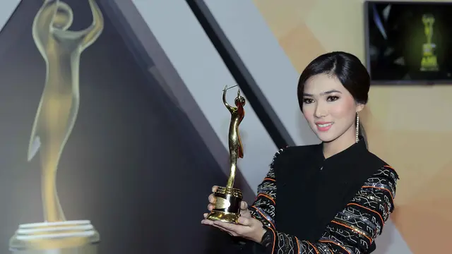 [Bintang] Isyana Sarasvati