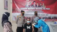 Adu Cepat Target 1 Juta Vaksin Covid-19 dan Banjir Hoaks di Banten