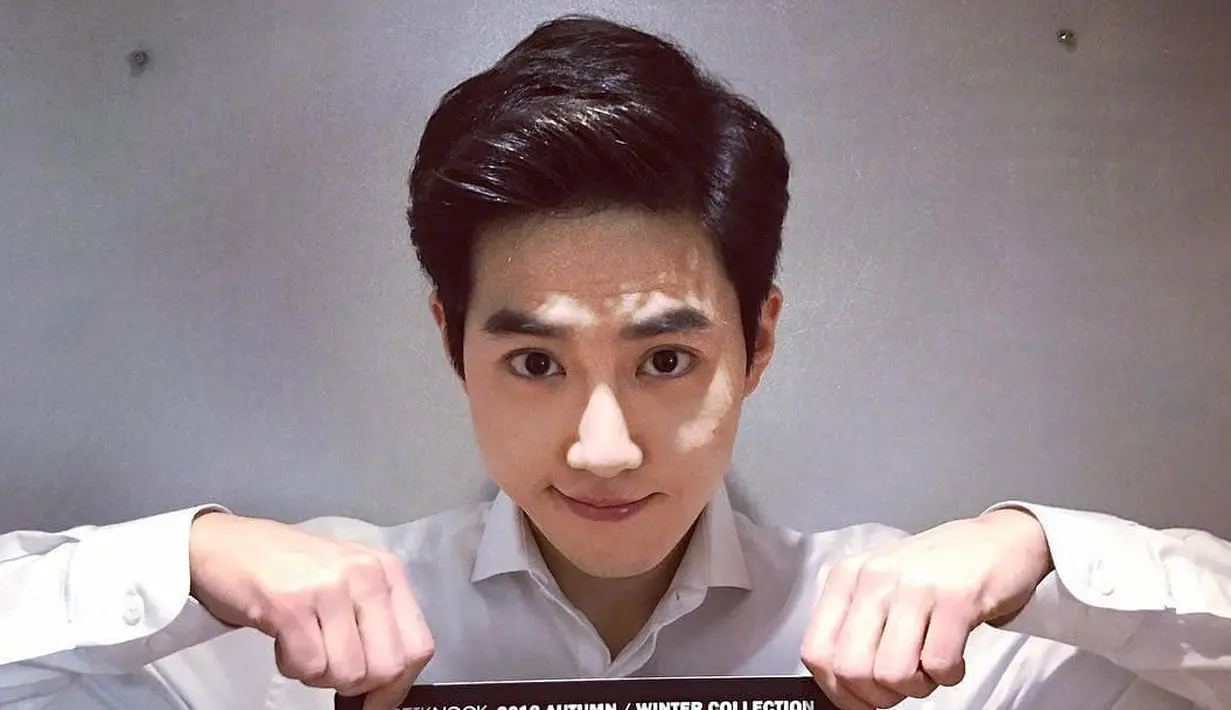 Selain terjun di dunia musik, Suho EXO juga mengembangkan sayapnya ke dunia akting. Idol kelahiran 22 Mei 1991 ini mengaku jika dirinya kerap berdiskusi tentang aktingnya dengan personel EXO. (Foto: instagram.com/heysuhoshi)
