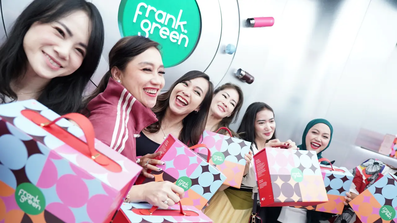Bukan Sekadar Toko, Experience Store Pertama frank green Hadir di Plaza Indonesia dengan Custom Tumbler & Water Station Gratis