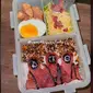 Viral Video Kakak Membuat Bekal Makan Siang Bertema Squid Game untuk Adiknya. foto: TikTok @venithyacalistaa