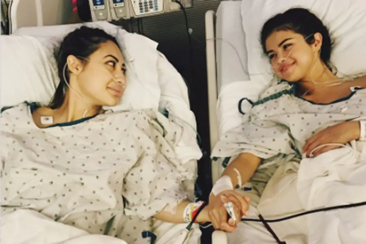 [Bintang] Menyerang Selena Gomez, Penyakit Lupus Adalah…