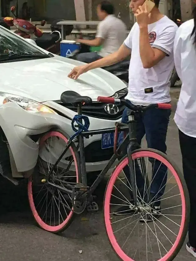 7 Momen Apes saat Berpergian Ini Bikin Geleng Kepala