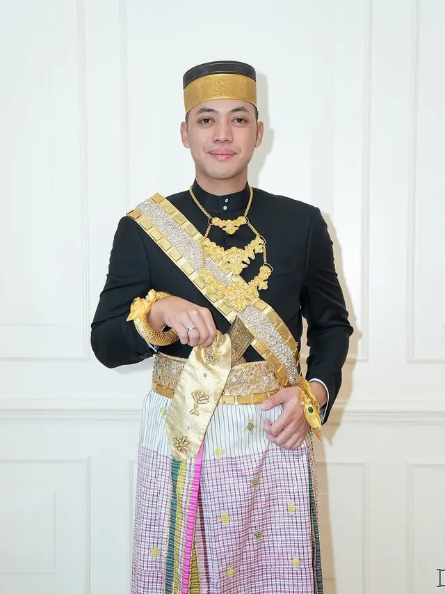 Megahnya Busana Pernikahan Rasyid Rajasa dan Tamara Kalla, Berbalut Adat Palembang dan Bugis yang Kental