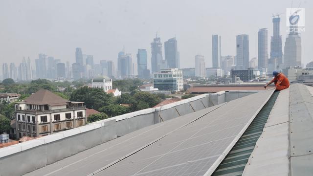 Pemanfaatan Tenaga Surya Sebagai Sumber Energi Listrik Alternatif