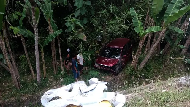 Kecelakaan mobil