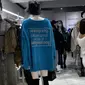 Sweater dengan tulisan bahasa Sunda ditemukan di Shinjuku Jepang. (dok. X @SoniaEryka/https://twitter.com/SoniaEryka/status/1724646980448846299/photo/1)