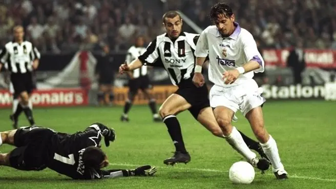 Predrag Mijatovic memastikan kemenangan Real Madrid atas Juventus pada laga final Liga Champions 1998. (doc. UEFA)