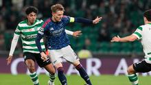 Aksi Martin Odegaard dalam laga Sporting CP vs Arsenal di perempat final Liga Champions 2025/2026, Rabu (8/4/2026). (AP Photo/Armando Franca)