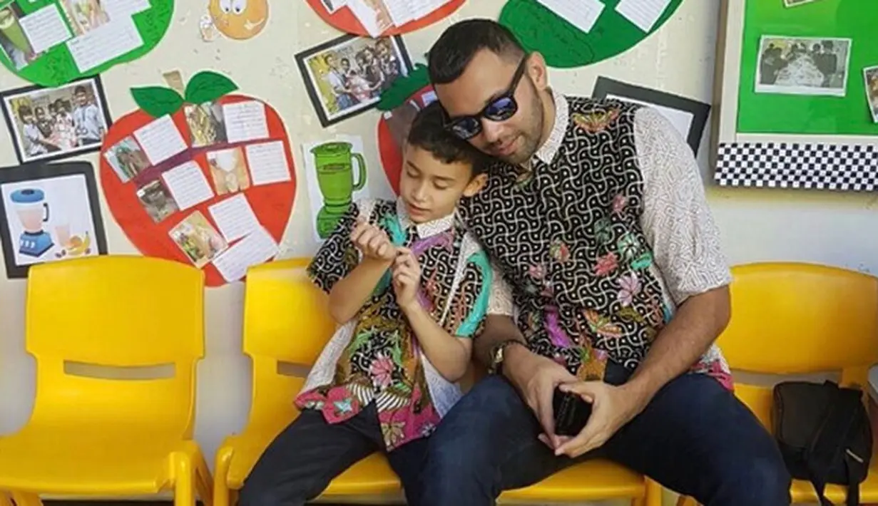 Momen berkumpul keluarga merupakan momen yang paling dirindukan saat ramadhan tiba.  Makan dan sahur bersama dijadikan sebagai momen yang dirindukan. Harapannya, ramadhan kali ini bisa lebih baik lagi dari tahun kemarin. (Instagram/teukuzacky)