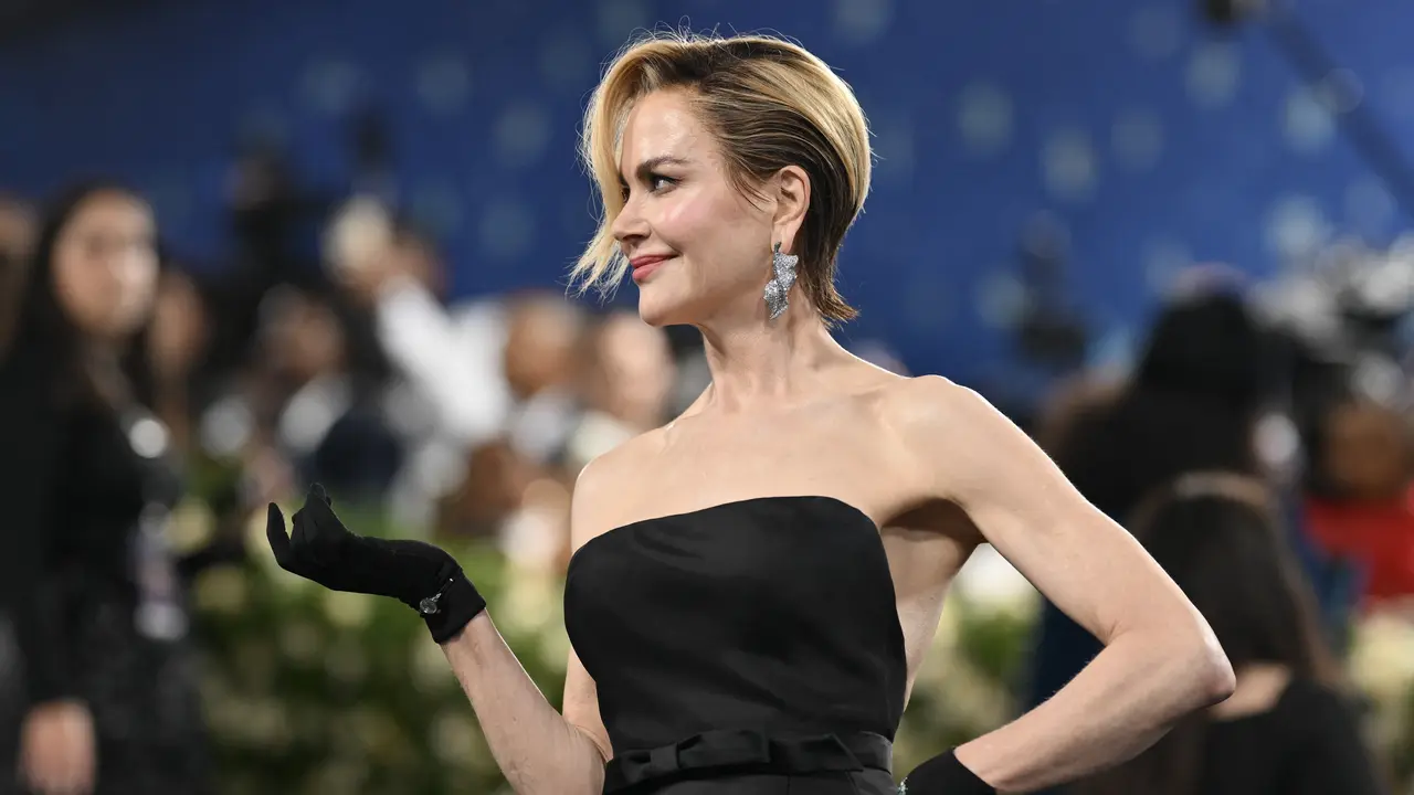 Aktris AS-Australia Nicole Kidman tiba di Met Gala 2025 di Metropolitan Museum of Art pada 5 Mei 2025, di New York.