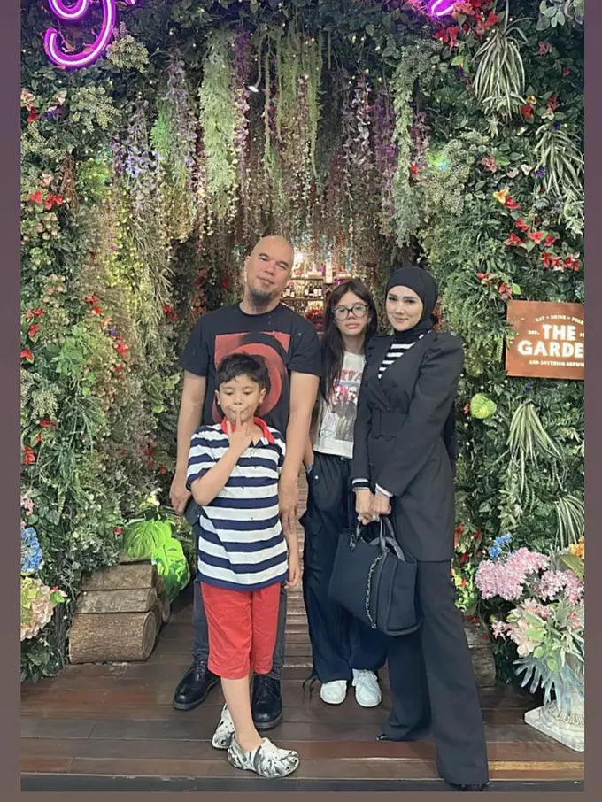 Ahmad Dhani, Mulan Jameela dan anak-anak