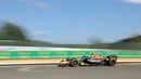 Hingga akhir perlombaan F1 GP Belgia 2022, laju Verstappen tidak terkejar. Ia bahkan mampu mencatatkan lap tercepat dengan waktu 1 menit 49,354 detik. (AFP/Kenzo Tribouillard)