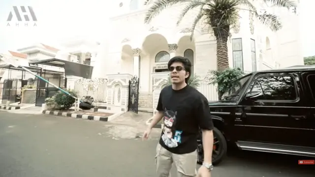 Potret Tampilan Depan Rumah Willie Salim