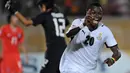 Selebrasi pemain Ghana, Dominic Adiyiah setelah mencetak gol ke gawang Korea Selatan pada laga perempatfinal Piala Dunia U-20 2009 di Mubarak International Stadium, Suez, Mesir (9/10/2009). Dominic Adiyiah juga mencetak total 8 gol pada Piala Dunia U-20 tahun 2009 di Mesir dan dinobatkan sebagai top skor turnamen. Torehan golnya tersebut juga mampu membawa Ghana menjadi juara dan ia pun terpilih juga menjadi pemain terbaik. (AFP/Khaled Desouki)