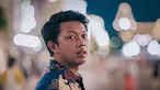 Bayu Eko Moektito atau akrab disapa Bayu Skak, komedian yang mengawali kariernya menjadi YouTuber. Bayu memang terkenal sebagai sosok yang selalu mengedepankan budaya Jawa Timur. Kebanggaannya terhadap budaya, bahkan membuat Bayu kerap memakai batik di berbagai kesempatan (Liputan6.com/IG/@moektito)