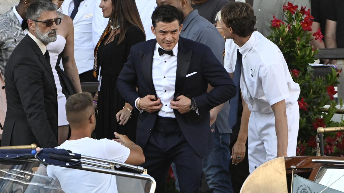Orlando Bloom Tepergok Bersama Sydney Sweeney Usai Hadiri Pernikahan Jeff Bezos dan Lauren Sánchez