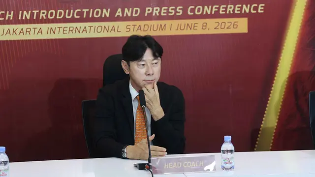Resmi, Shin Tae-yong Latih Persija Jakarta