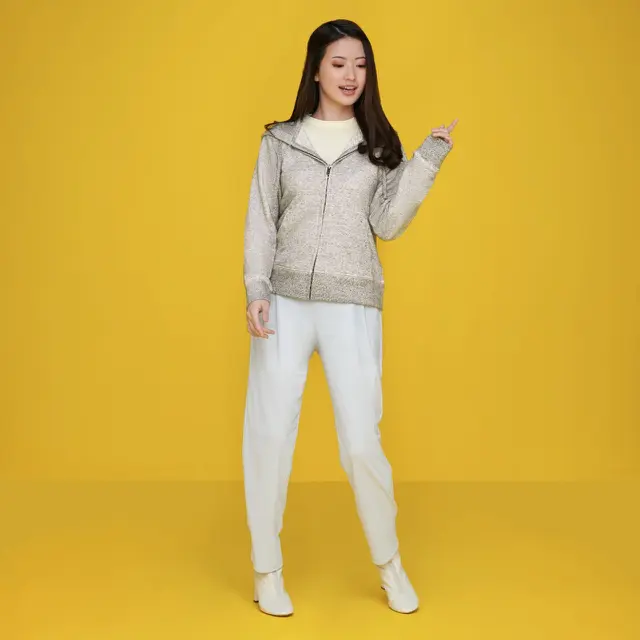 7 Tips Padu Padan Sweater ala Musisi Indonesia Yang Bikin Harimu Lebih Berwarna