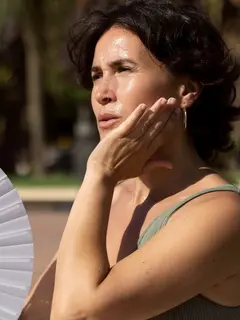 Ilustrasi cuaca panas, sinar matahari. (Image by Freepik)