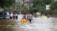 Berita Banjir Jakarta Masih Menyedot Perhatian