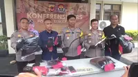 Polres Sukabumi amankan belasan ABH dalam kasus duel gladiator geng kampung tewaskan satu pelajar (Liputan6.com/Fira Syahrin).