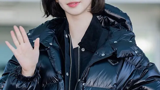 Karina aespa tampil dengan gaya rambut baru. (credit:instagram.com/koreadispatch)