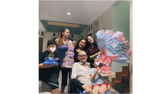 Papa Gabor Ayah Laura Anna Meninggal, Ini 6 Potret Kenangan Bareng Keluarga