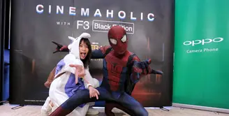 Film Spider-Man: Homecoming saat ini sedangmenjadi sorotan masyarakat di berbagai kalangan. Seperti halnya Gigi eks Cherybelle yang kembali menyaksikan film ini untuk yang kedua kalinya. (Adrian Putra/Bintang.com)