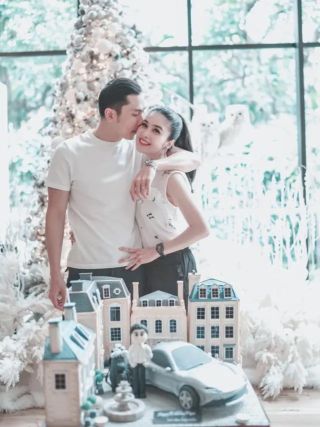 Jarang Tersorot, 8 Potret Mesra Sandra Dewi dan Harvey Moeis Ini Bikin Gemas