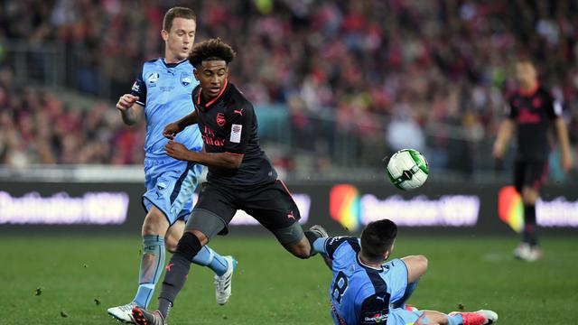 Arsenal, Sydney FC, Tour Pra Musim