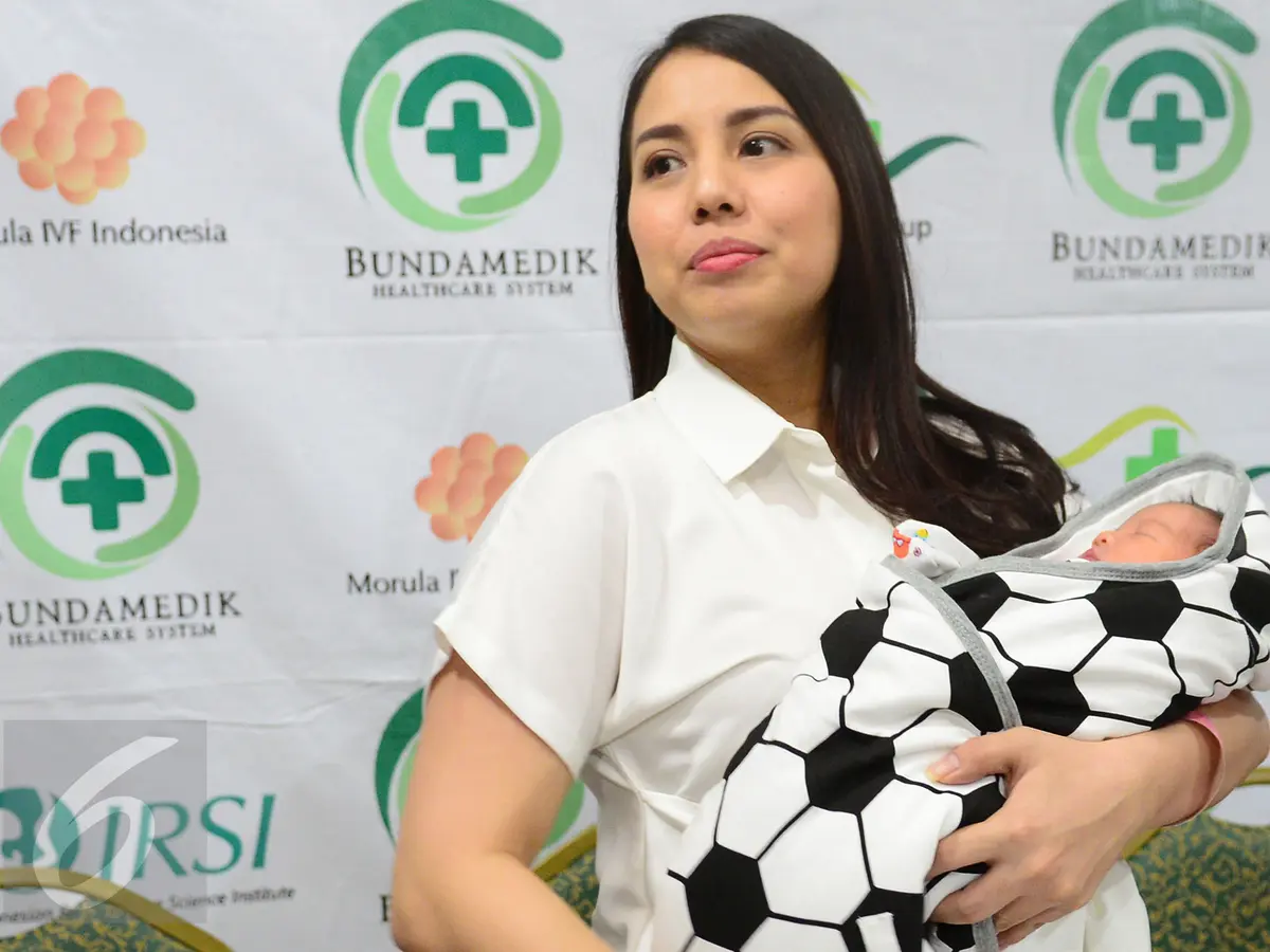 Baru Melahirkan, Tya Ariestya Sudah Ingin Hamil Lagi - ShowBiz Liputan6.com