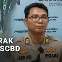 Salah Injak Pedal, Mobil Listrik Tabrak Gedung Perkantoran di SCBD