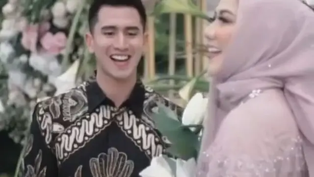 Direstui, Ini 6 Potret Verrell Bramasta dan Athalla di Lamaran Sang Ibunda Venna Melinda