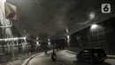 Kendaraan melintasi terowongan saat uji coba Underpass Senen Extension, Jakarta, Senin (9/11/2020). Uji coba dilakukan pada pagi hari mulai pukul 08.00-10.00 WIB dan sore pukul 16.00-19.00 WIB. (merdeka.com/Iqbal S. Nugroho)