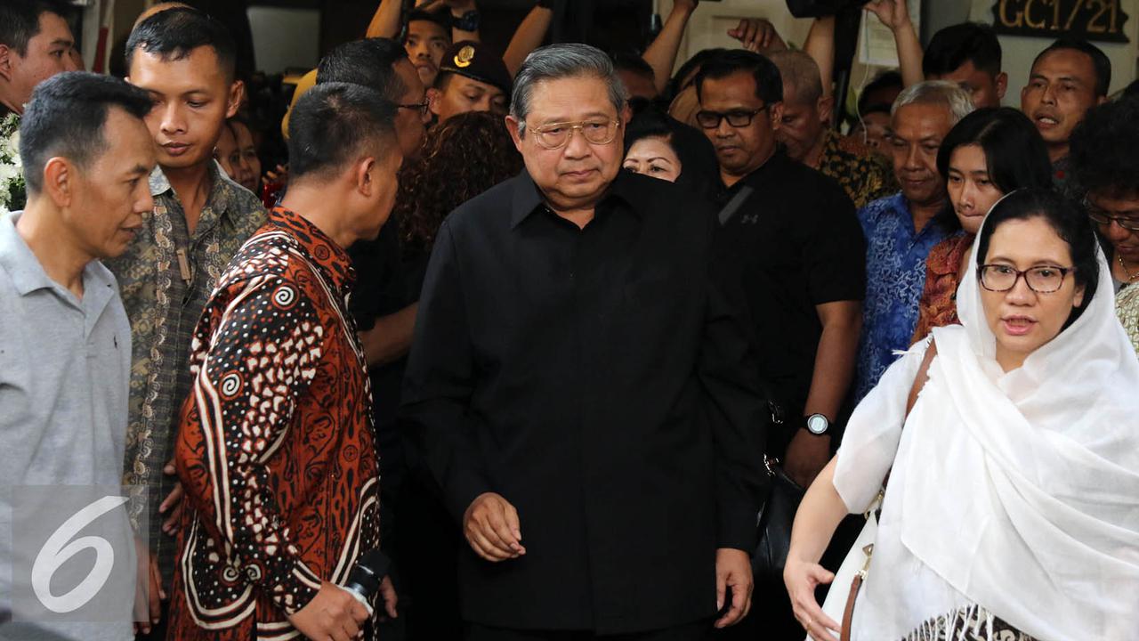 SBY Melayat Mike Mohede