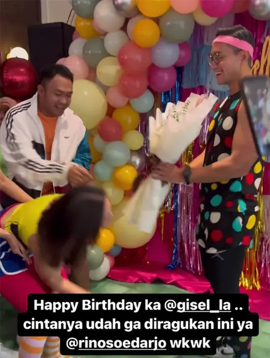 <p>[Instagram/gisel_la]</p>