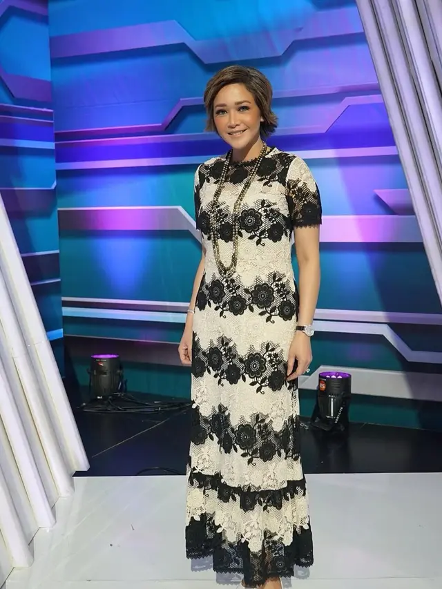 Model Dress Brokat Hitam Maia Estianty/ Instagram @maiaestiantyreal