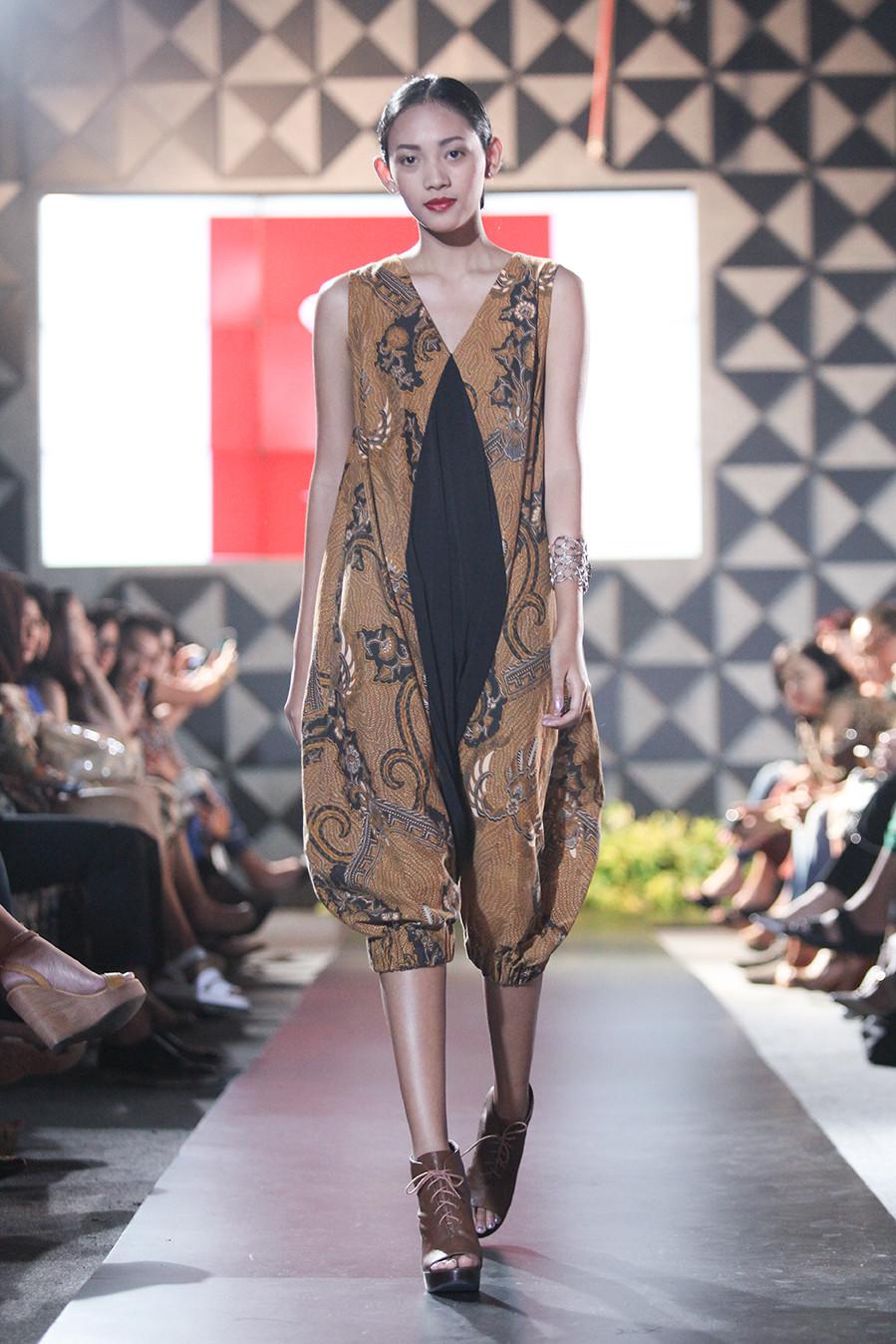 Ciri Khas Unik dari Tiga Desainer Batik  Bi Batik  Nyonya 