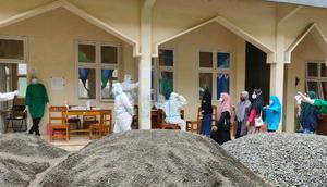 Sebanyak 88 santri dan warga di pesantren di Desa Cibeunying, Kecamatan Majenang, Cilacap, tersebut terkonfirmasi Covid-19. (LIputan6.com/Imam Hamidi-Muhamad Ridlo)