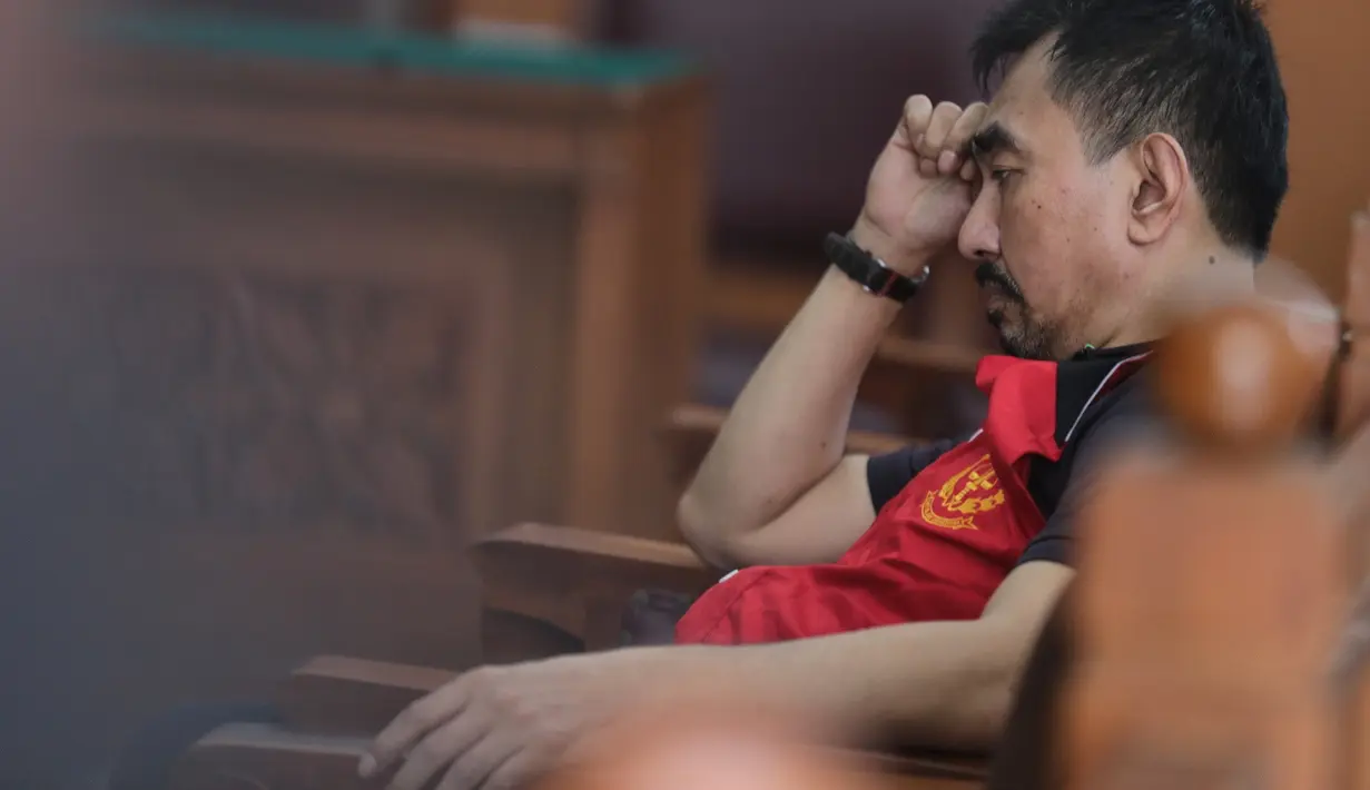 Esepsi yang diajukan pihak Gatot terkait dengan tiga kasus hukum yang melibatkannya ditolak oleh pihak pengadilan dalam persidangan hari ini. (Adrian Putra/Bintang.com)