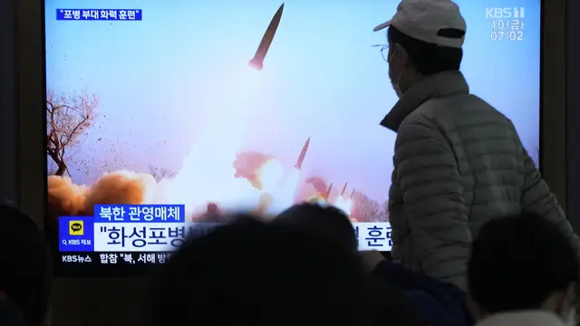Kim Jong-un Perintahkan Militer Korut Latihan Artileri Garis Depan