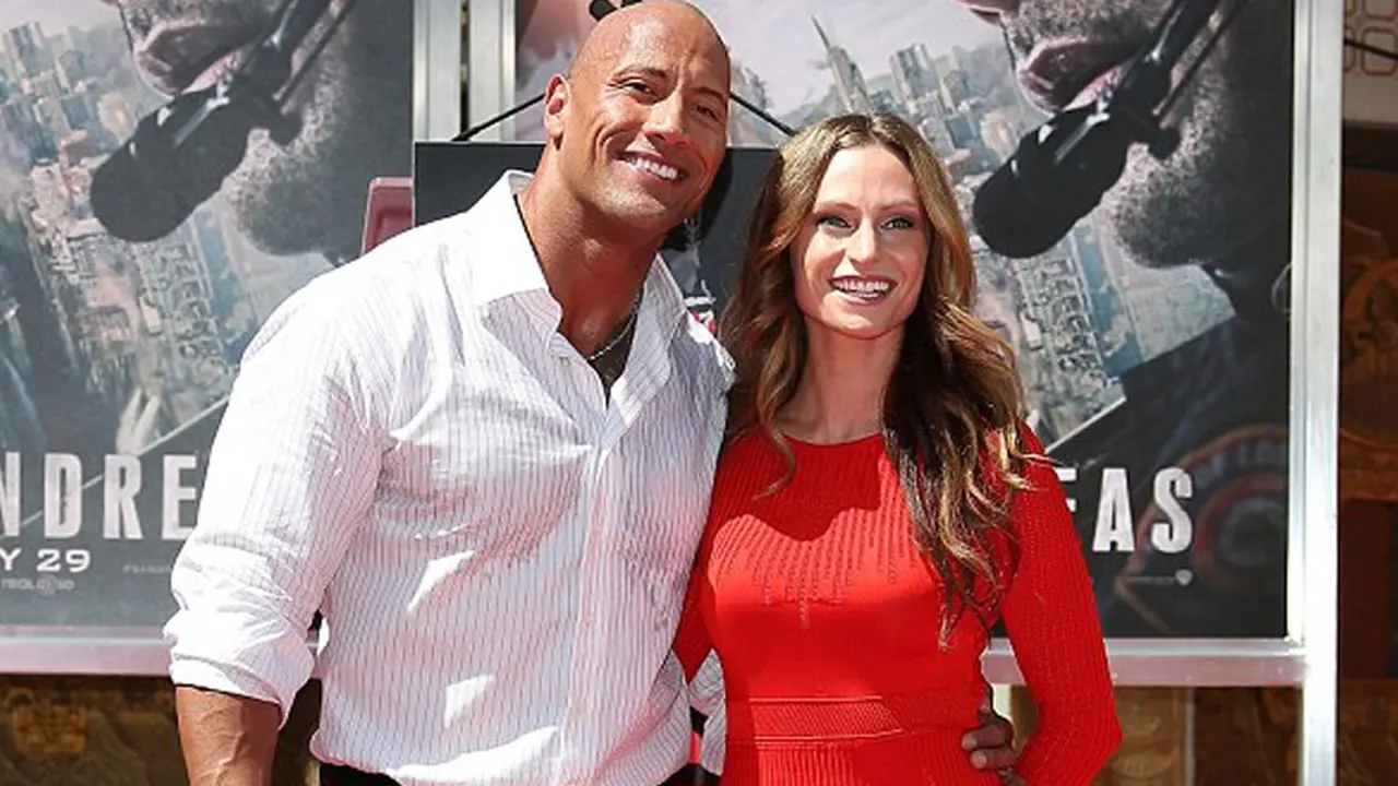 Dwayne Johnson dan Lauren Hashian