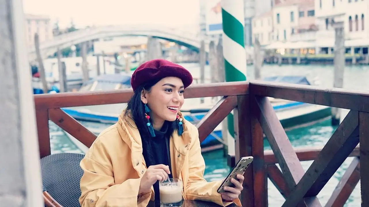 Gaya Thalita Latief Pakai Anting Unik Ini Memukau, Pesona Kian Terpancar