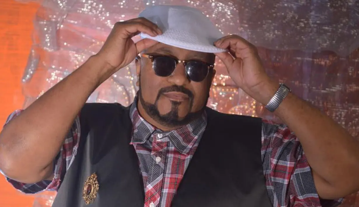 Rod Clemmons merupakan salah satu musisi R&B berkulit hitam. Ia meraih gelar sarjana di bidang musik dari Indiana University. (foto: constantcontact.com)