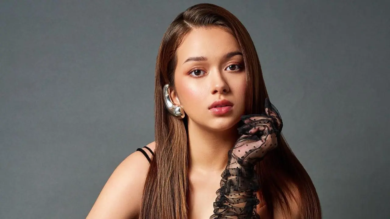 7 Potret Terbaru Rebecca Klopper, Kembali Curi Perhatian Usai Dugaan Video 'Mesranya' Viral